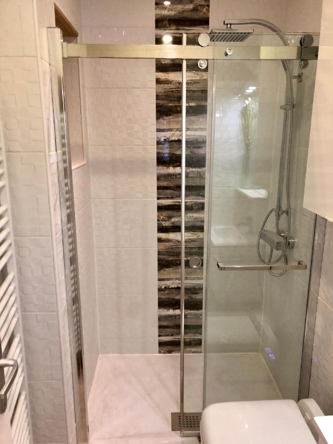 Rdc 1 - Chambre Meublee Au Coeur Du Centre Ville De Montluçon Dış mekan fotoğraf